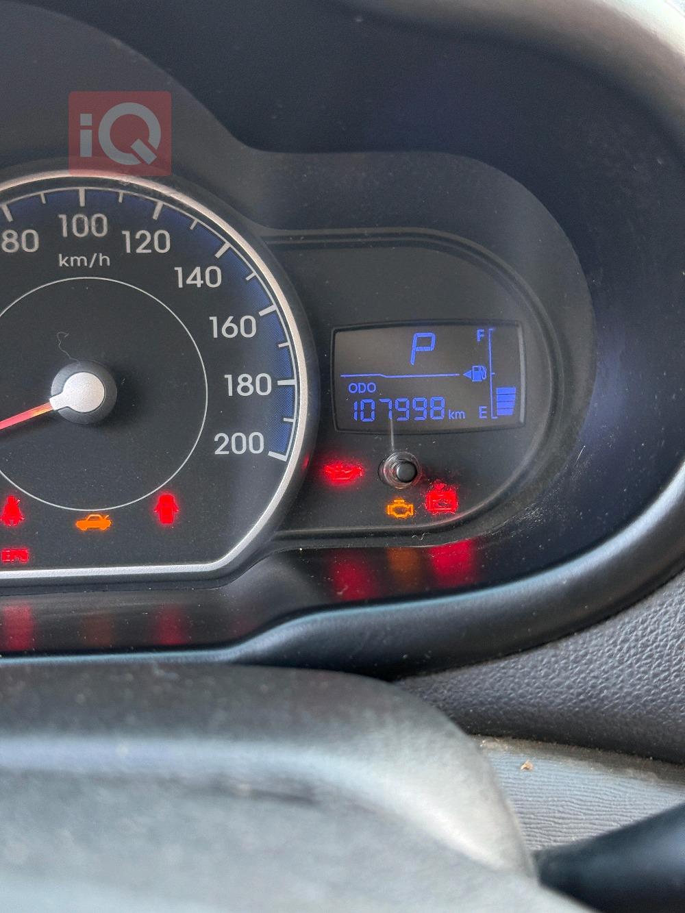هیوندای i10